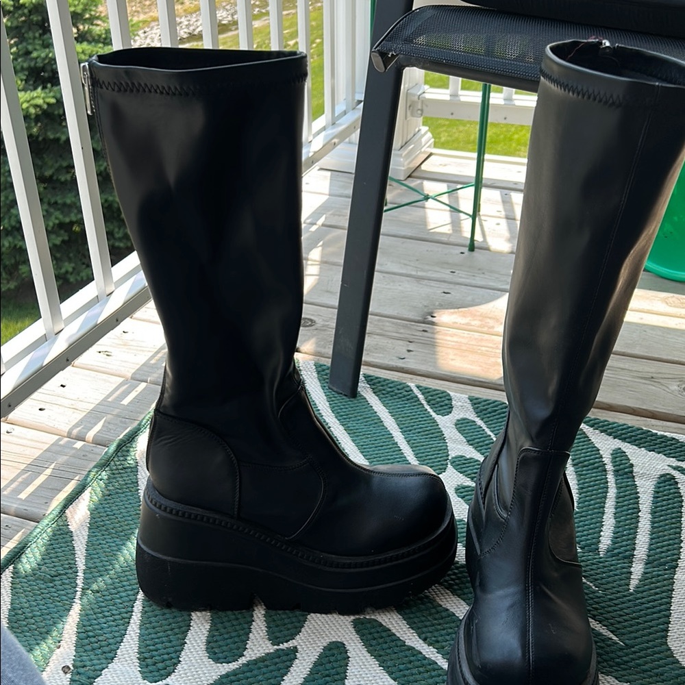 Black Demonia Shaker Boots - image 2